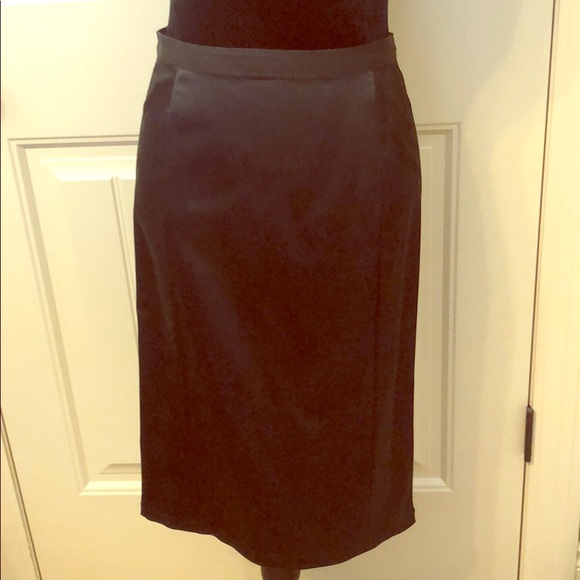 NWT Dolce & Gabbana Black Fitted Skirt - Picture 1 of 7